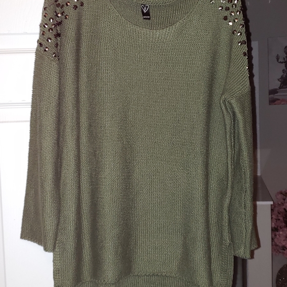 Olive green sweater - Picture 3 of 6